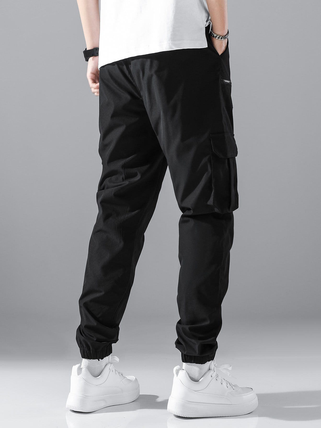 Men's Flap Pocket Side Drawstring Waist Cargo Pants